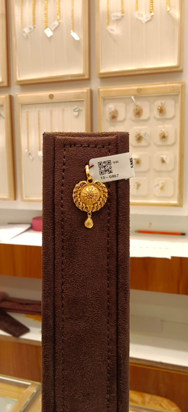 Single Hook Dollar